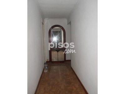 Piso en venta en Calle de los Hermanos Gimeno Vizarra