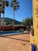 Chalet con 5 habitaciones amueblado con parking, piscina y jardín en Murcia