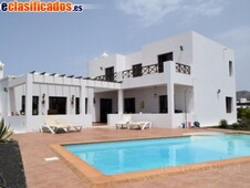 Casa-Chalet en Venta en..