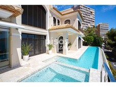 Chalet en venta en Playa Poniente en Racó de l'Oix por 3.250.000 €
