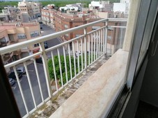 Venta Piso La Vilavella. Piso de cuatro habitaciones Quinta planta con balcón
