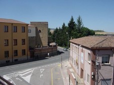 Venta Piso Santo Domingo de La Calzada. Piso de tres habitaciones A reformar segunda planta