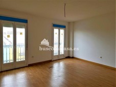 Venta Piso Torredelcampo. Piso de tres habitaciones en Calle Molino. Buen estado segunda planta con terraza