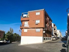 Venta Piso Torredelcampo. Piso de tres habitaciones en Calle Puente Palos. Buen estado segunda planta con balcón