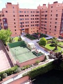 Ático con 2 habitaciones con ascensor y piscina en Madrid