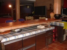Casa con 5 habitaciones con piscina, aire acondicionado y vistas al mar en Estepona