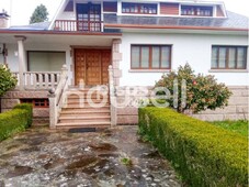 Casa en venta en Avenida Do Concello