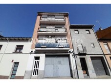 Piso en venta en Carrer de Sant Pere en Manlleu por 81.200 €