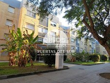 Piso en venta en Plaza del Ejército en Zona Norte por 97.000 €