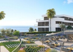 Planta baja con 3 habitaciones con parking y aire acondicionado en Casares