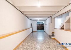 Planta baja ideal inversores! local vivienda con patio!! en Sant Cugat del Vallès