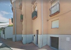 Venta de piso en Cebreros de 2 habitaciones con terraza y garaje