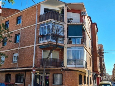 Alquiler Piso Albacete. Piso de tres habitaciones Tercera planta con terraza