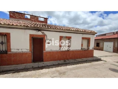 Casa adosada en venta en Calle del Trabajo