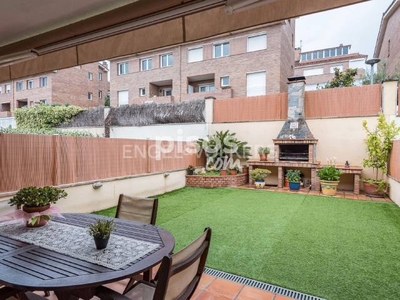 Casa adosada en venta en Sant Quirze