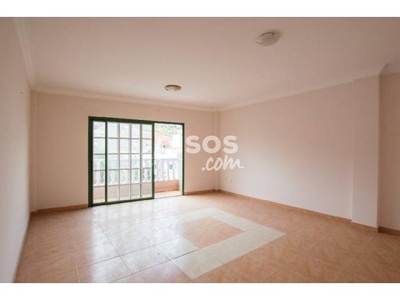 Piso en venta en Calle General, nº 25