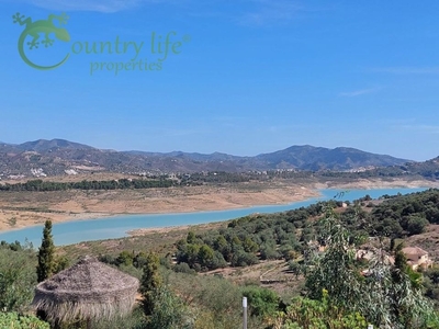 Vinuela villa en venta