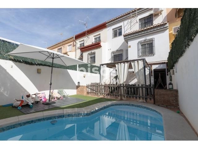 Casa adosada en venta en Calle de Carlos Cano