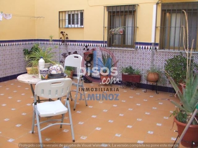 Casa adosada en venta en Calle de San Bartolomé