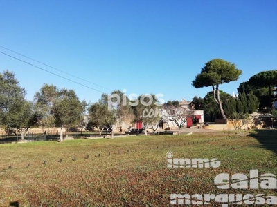 Casa en venta en Carrer d'El Bruguerol, cerca de Carrer de Beethoven