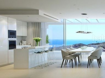 Apartamento , en Playa Bajadilla - Puertos Marbella
