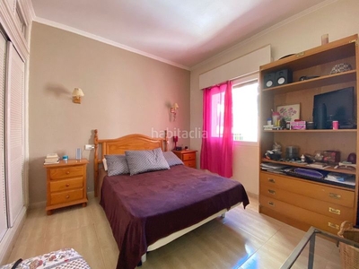 Apartamento en venta 4 habitaciones 2 baños. en Marbella