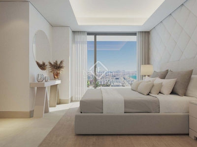 Piso de obra nueva de 4 dormitorios con una terraza de 81 m² en venta , españa en Málaga