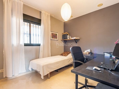 Ático dúplex en Guadalmina Alta, 3 dormitorios, 3 baños, 42m2 de terraza. en Marbella