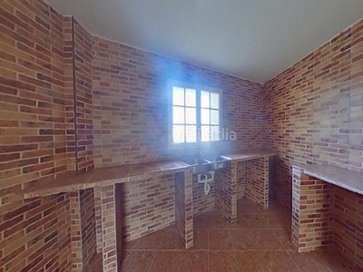 Casa adosada con 8 habitaciones en Los Pinares-La Masia Bétera