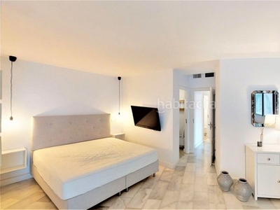Chalet con 7 habitaciones con piscina, calefacción, aire acondicionado, jardín y vistas al mar en Benalmádena