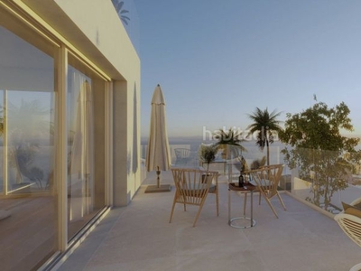 Chalet espectacular villa individual a orillas del mar mediterráneo en la preciosa zona . en Mijas