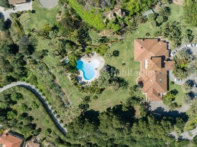 Chalet finca privada en venta costa con una gran villa con establos en una parcela de 36.000 m2 en Mijas