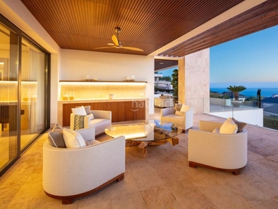 Chalet villa aislada de 9 dormitorios en Aloha Marbella