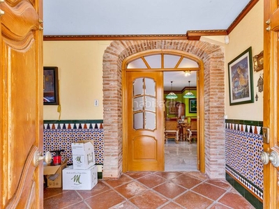 Chalet villa en venta 8 habitaciones 4 baños. en La Capellanía - El Higuerón Benalmádena