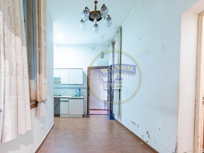 Piso acogedor piso en venta huertas-cortes en Cortes-Huertas Madrid