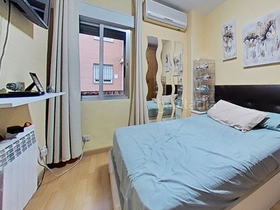 Piso con 2 habitaciones con calefacción y aire acondicionado en Madrid