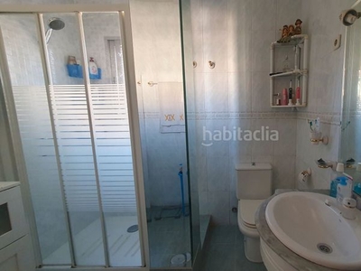 Piso con 3 habitaciones amueblado con calefacción y aire acondicionado en Madrid