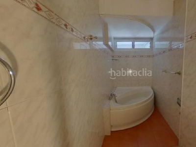 Piso con 3 habitaciones en Ciutat Meridiana Barcelona