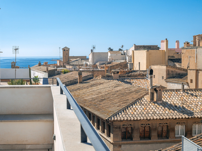 Piso de lujo con terraza con vistas al mar & parking en Palma de Mallorca - Casco Antiguo