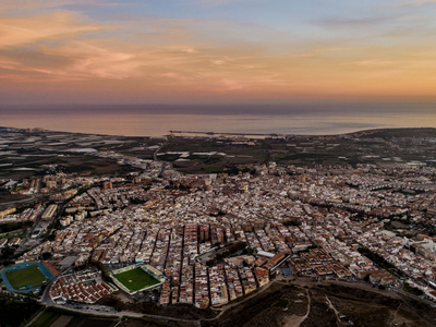 Práctico estudio con terraza en Motril (Granada) Venta Motril