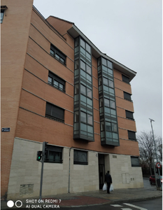 Vivienda de dos dormitorios, Plaza de Garaje y Trastero Venta Puerta Bonita