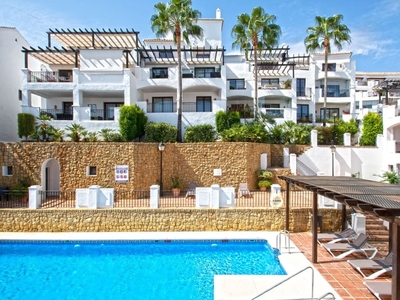 Apartamento en venta en Marbella del Este, Marbella, Málaga
