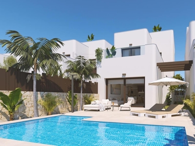 Chalet en venta en Campoamor, Orihuela, Alicante