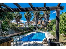 Venta Casa unifamiliar en Paseo DE LAS MAGNOLIAS Marbella. Buen estado con terraza 233 m²