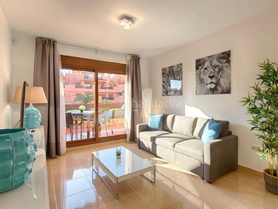 Apartamento con vistas al mar en fantástica urbanización playa del ángel en Estepona