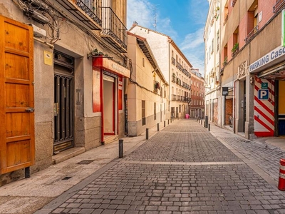 Apartamento en venta en Calle Fray Ceferino González, Embajadores - Lavapiés