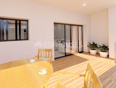 Apartamento en venta en Las Piscinas Naturales, Torrevieja, Alicante