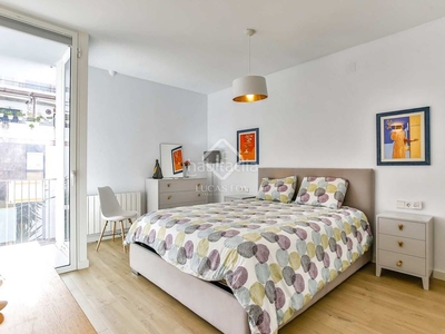 Apartamento piso en excelentes condiciones de 3 dormitorios en venta town, barcelona en Sitges