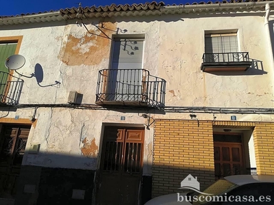 Сasa con terreno en venta en la Calle del Higuero' Peal de Becerro