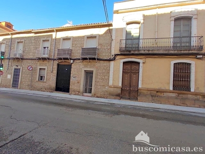 Сasa con terreno en venta en la Calle Gumersindo Azcarate' Linares